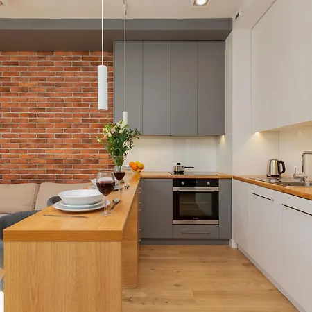 Pieskowa Skala With Parking By Renters Appartement *