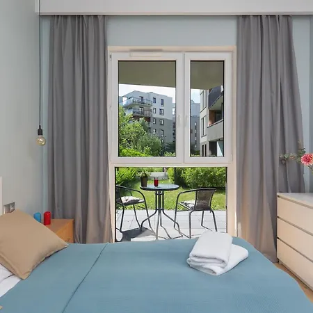 Lejlighed Pieskowa Skala With Parking By Renters Warszawa