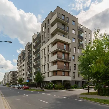 Apartment Pieskowa Skala With Parking By Renters